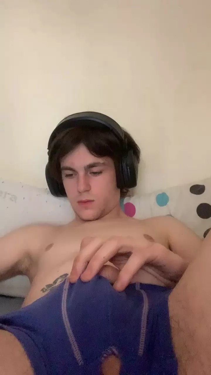 Offline Alexitwink19 on Cam4