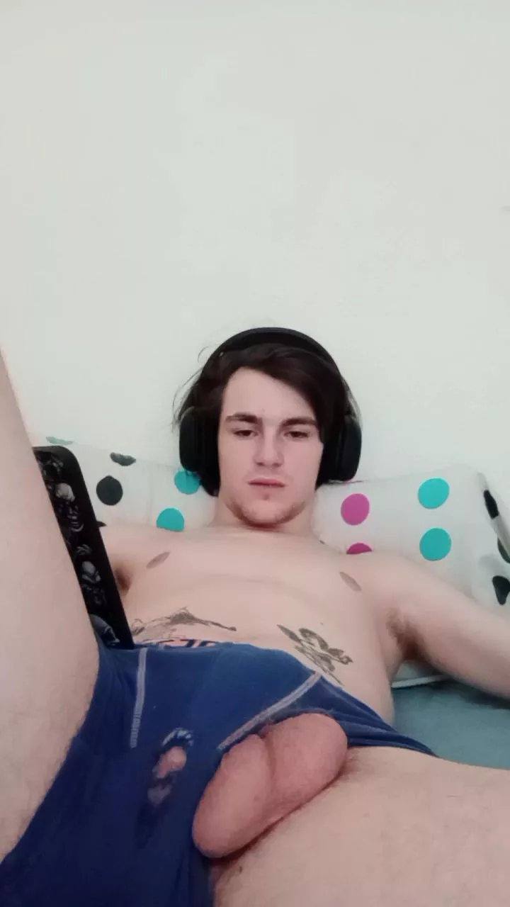 Offline Alexitwink19 on Cam4