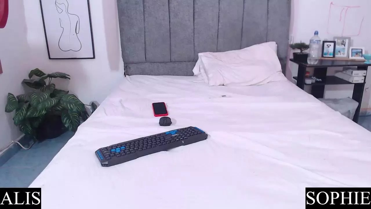 Offline alis_and_sophie on Cam4