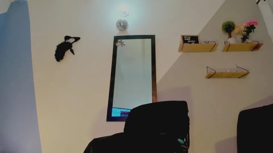 Offline Ambar_fitness on Cam4