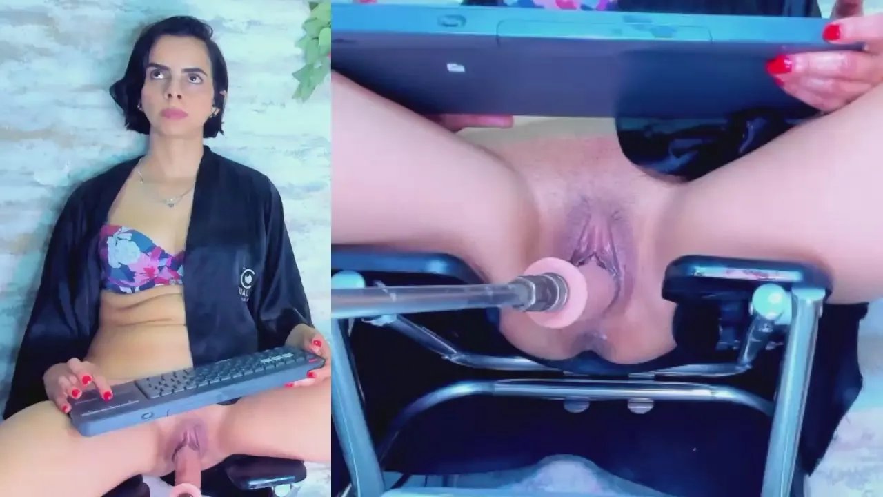 Offline Amelia_Myers on Cam4