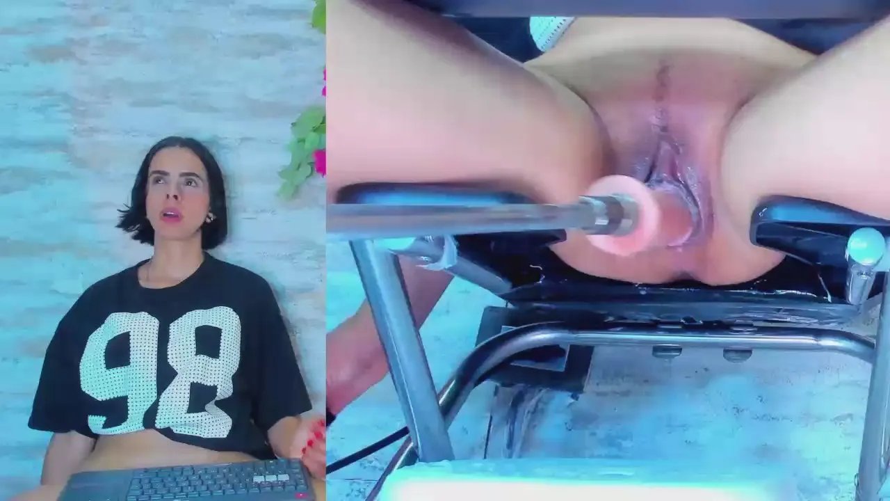 Offline Amelia_Myers on Cam4