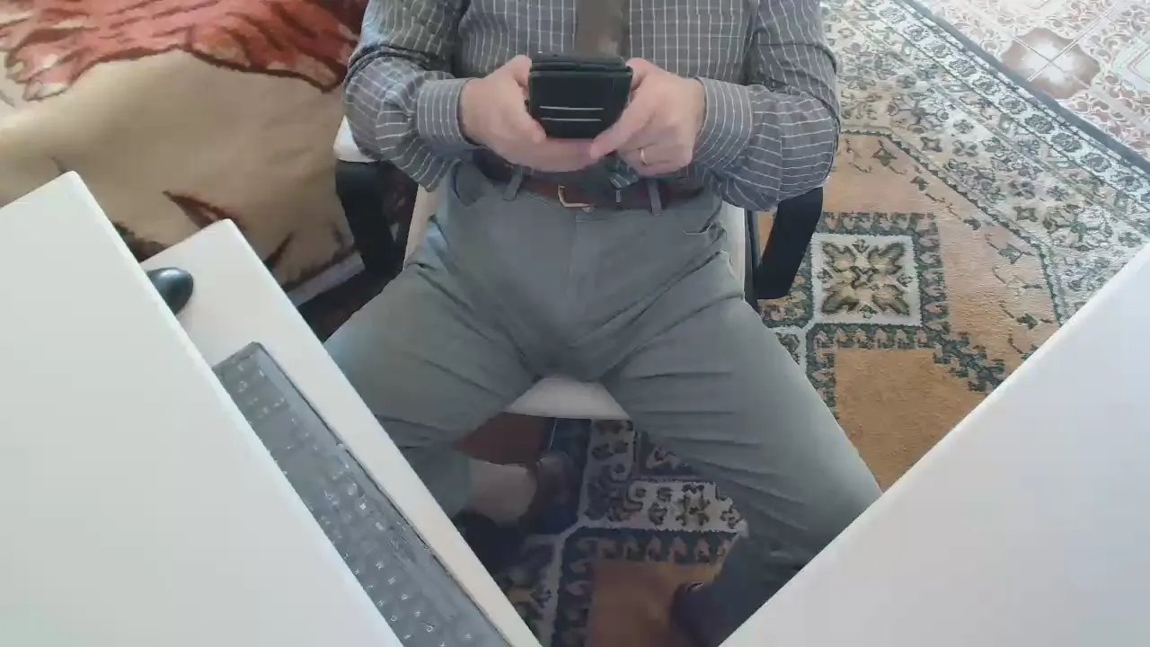 Offline andregrosso24 on Cam4