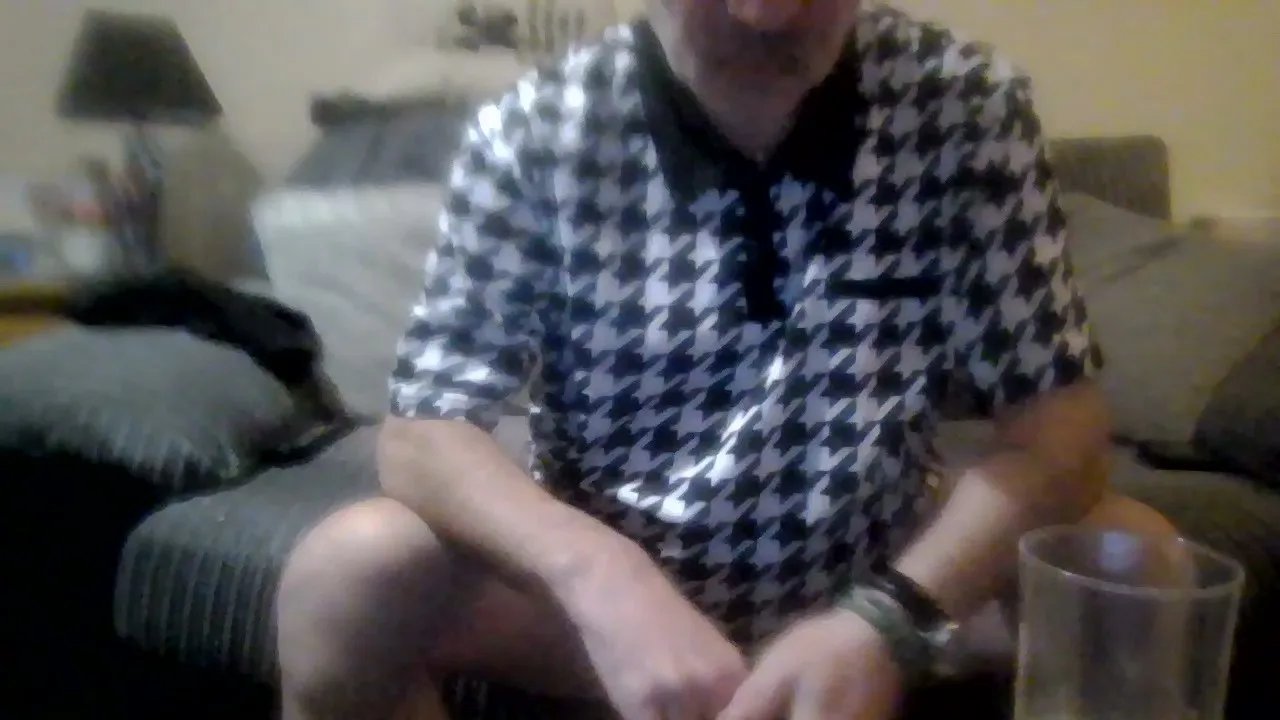 Offline Armysgtbriefs on Cam4