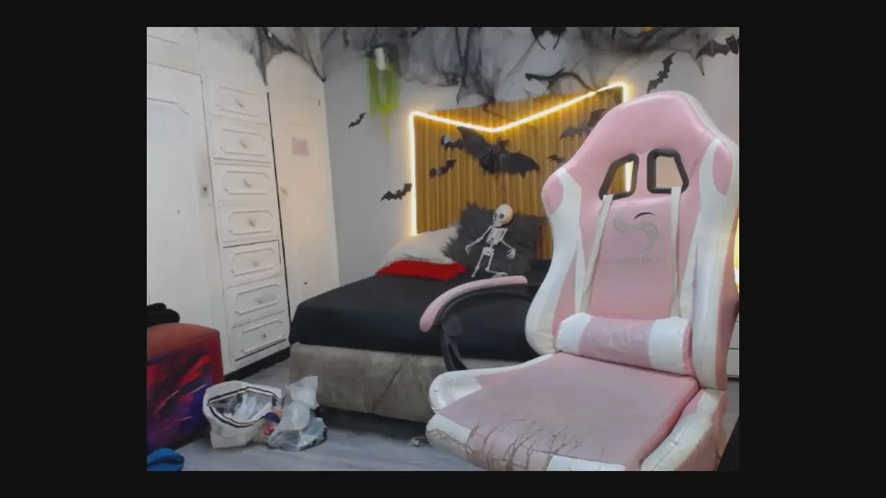 Offline Barbie_Demon_ on Cam4