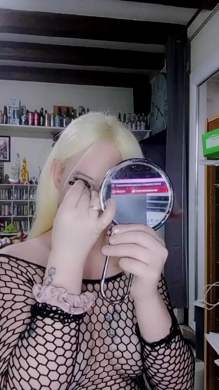 Offline Barbieandteddy on Cam4