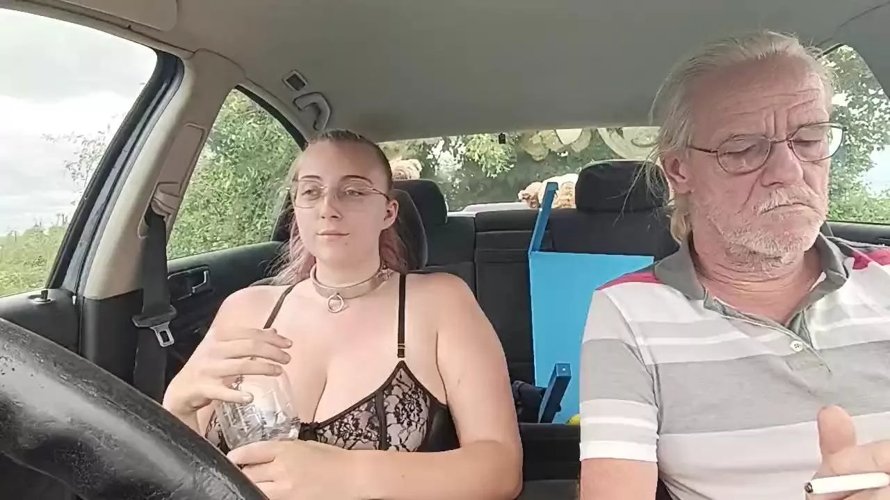 Offline bdsmpaarohnegr1 on Cam4