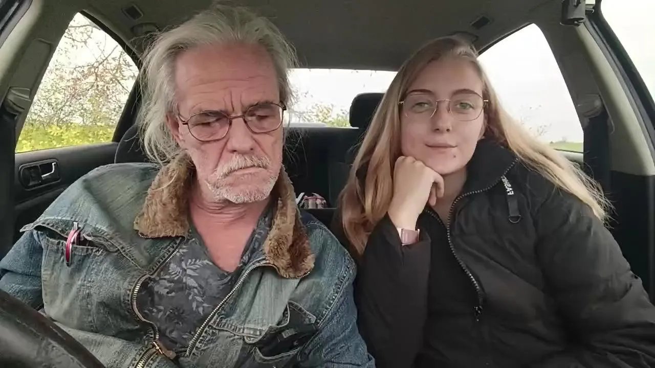 Offline bdsmpaarohnegr1 on Cam4