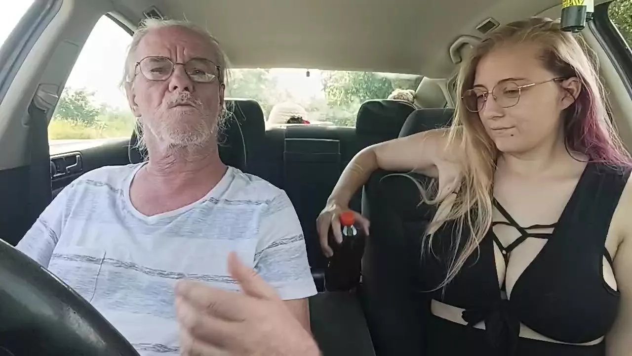 Offline bdsmpaarohnegr1 on Cam4