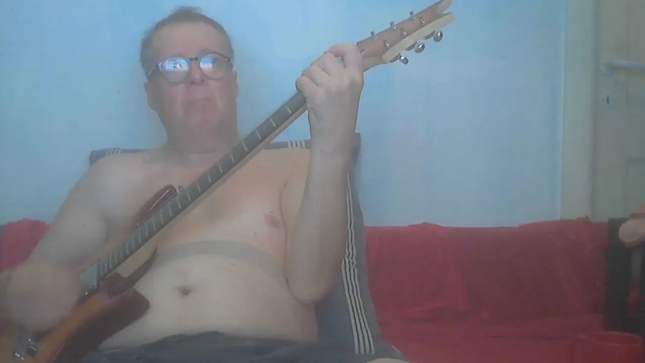 Offline bigmacdaddy1959 on Cam4