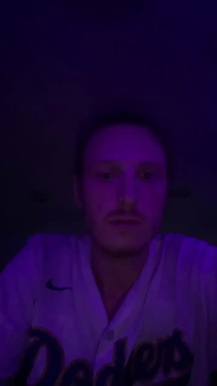 Offline BIGxRED420 on Cam4