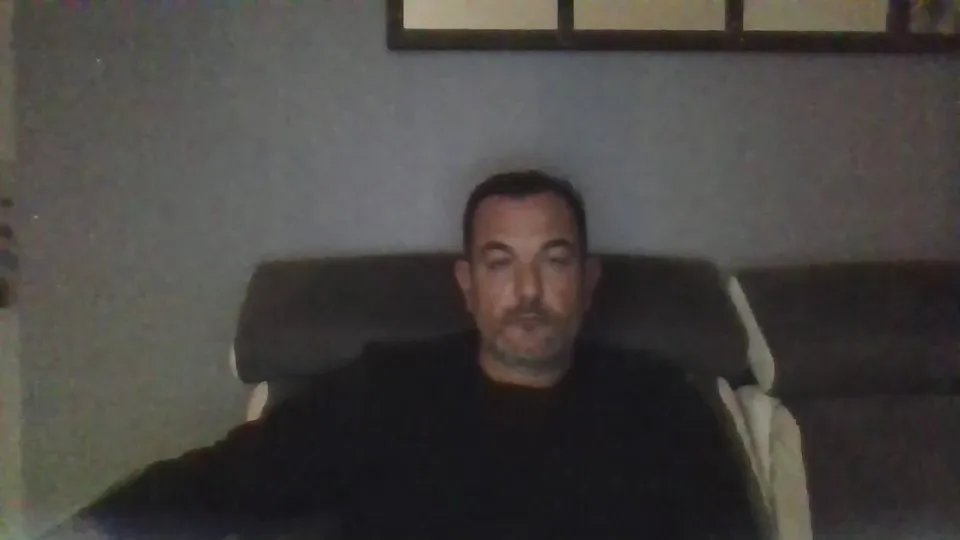 Offline BIRDY1383 on Cam4