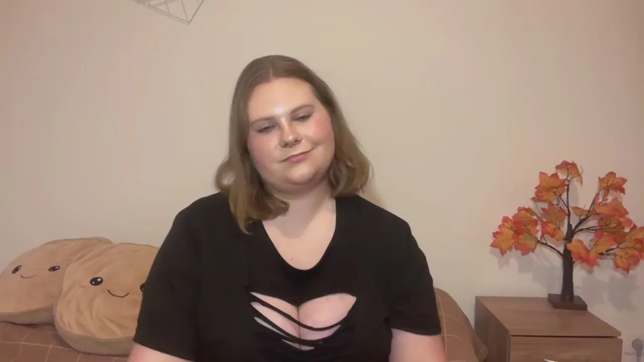 Offline BriannaDirty on Cam4