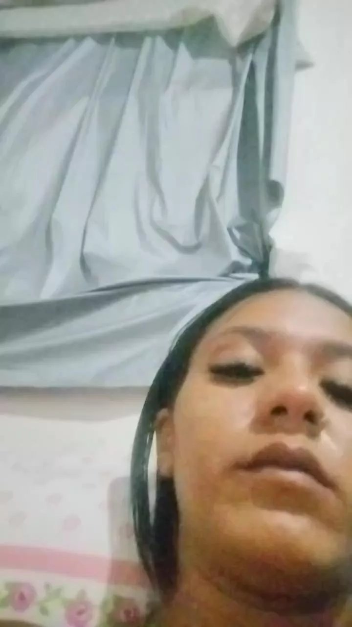 Offline Bruninha251 on Cam4