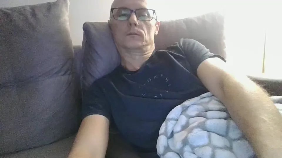 Offline calvin199 on Cam4