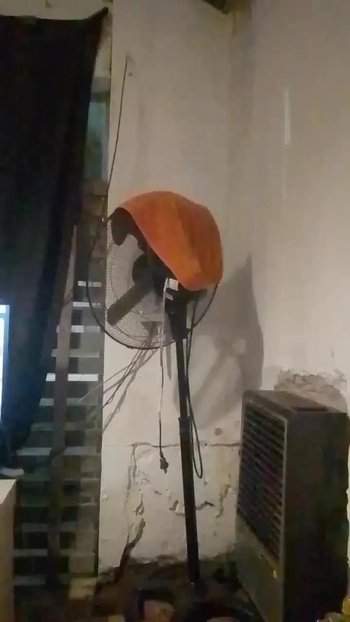 Offline Camilitaa3 on Cam4