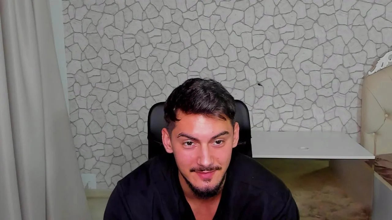 Offline ClintMasters on Cam4