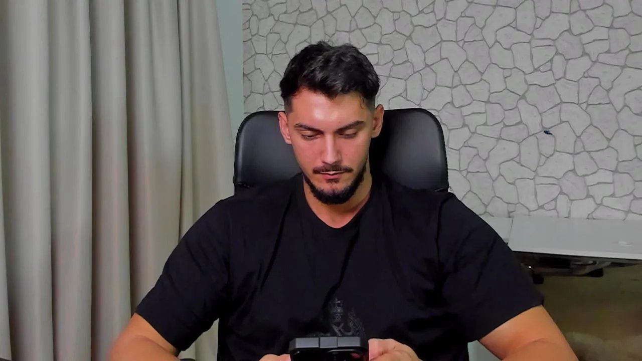 Offline ClintMasters on Cam4