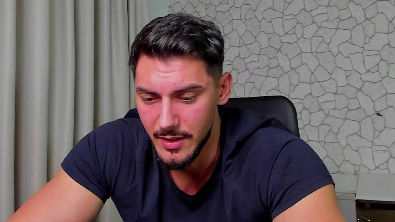 Offline ClintMasters on Cam4