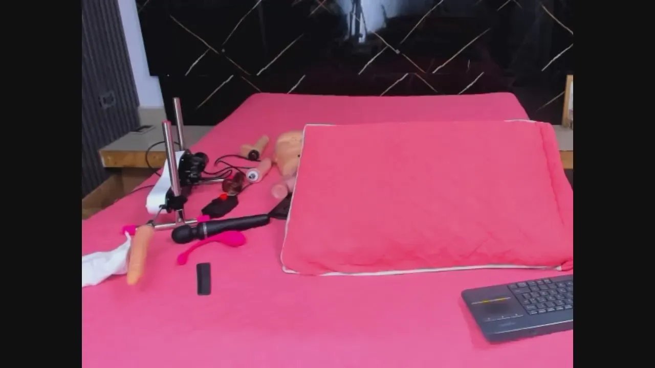 Offline cloeerabbyt on Cam4