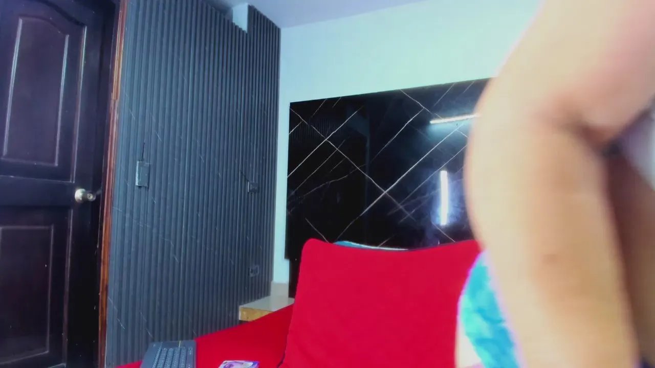 Offline cloeerabbyt on Cam4