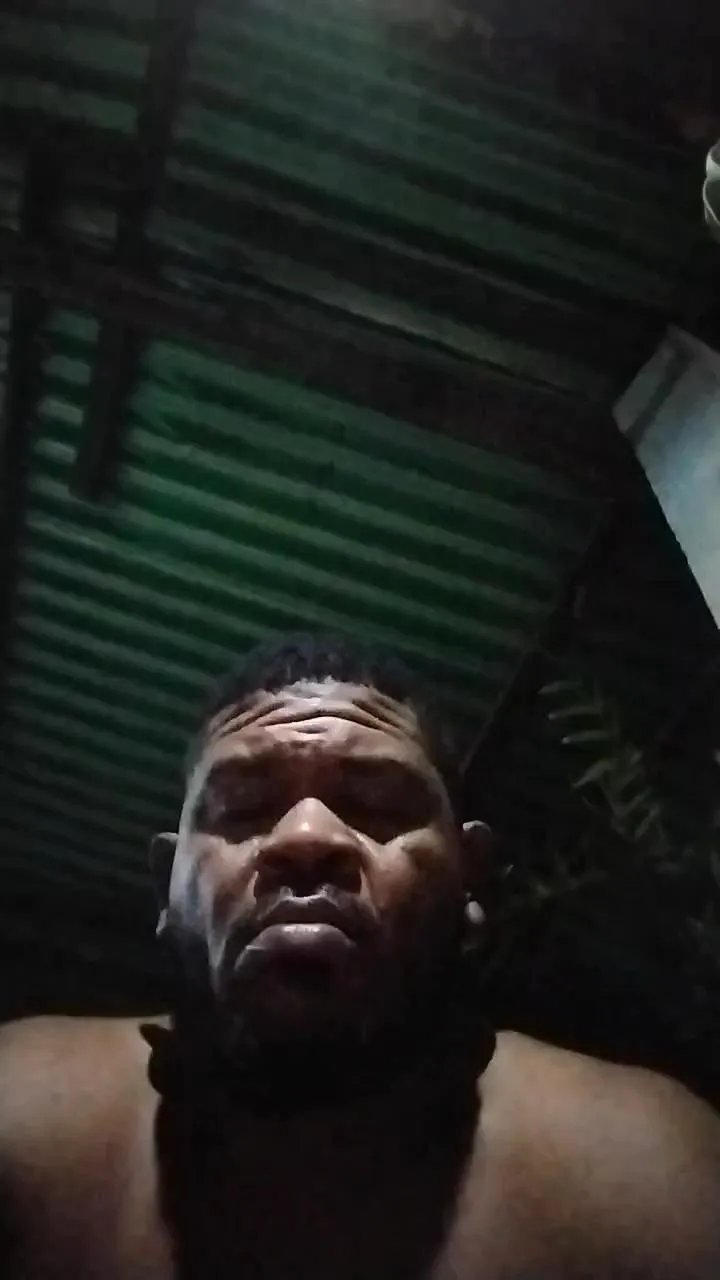 Offline cometa2673 on Cam4