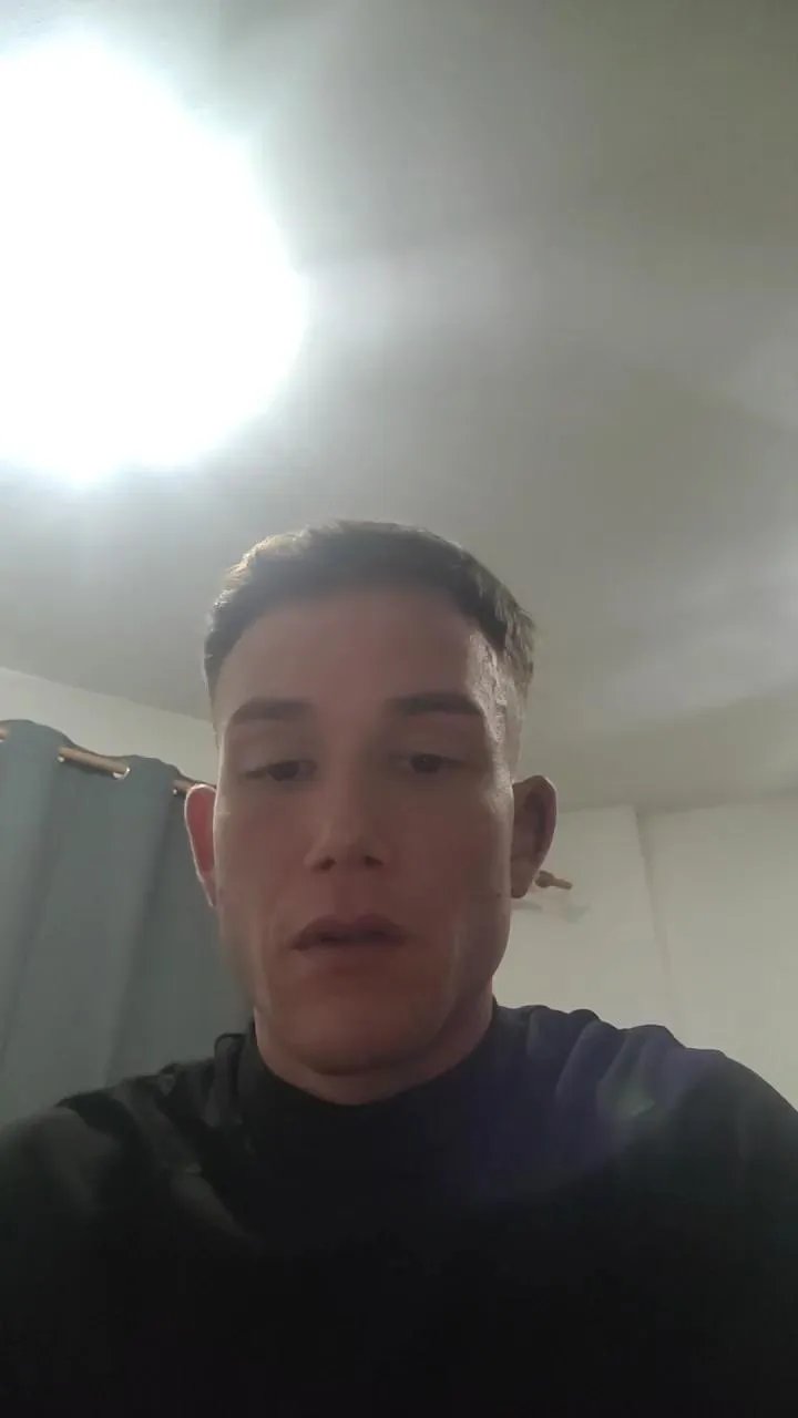 Cristiangonzaa on Cam4