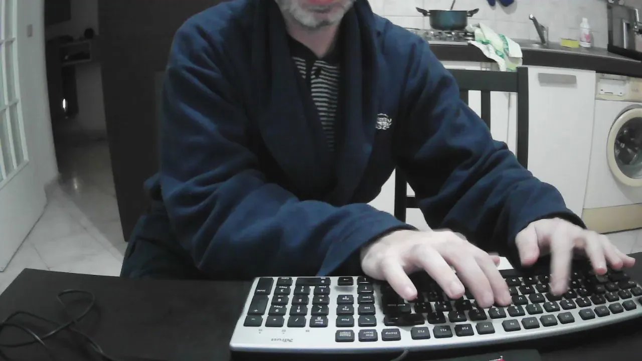 Offline CuriousFriends1 on Cam4