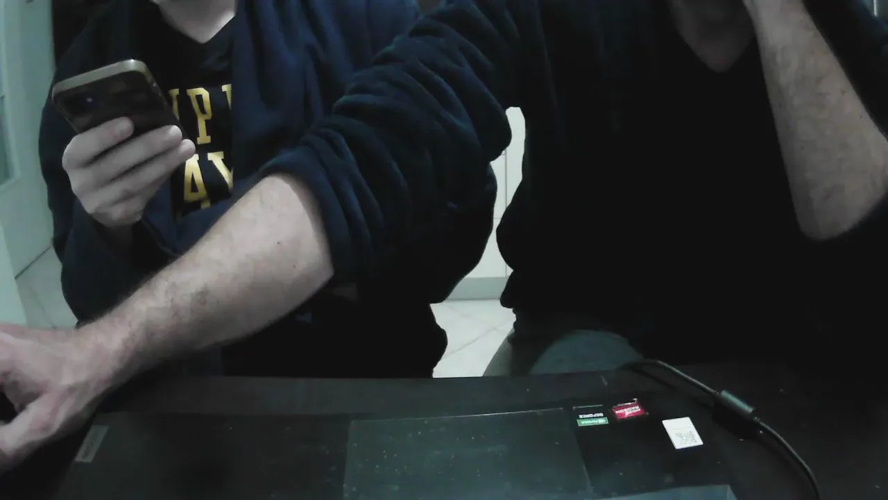 Offline CuriousFriends1 on Cam4