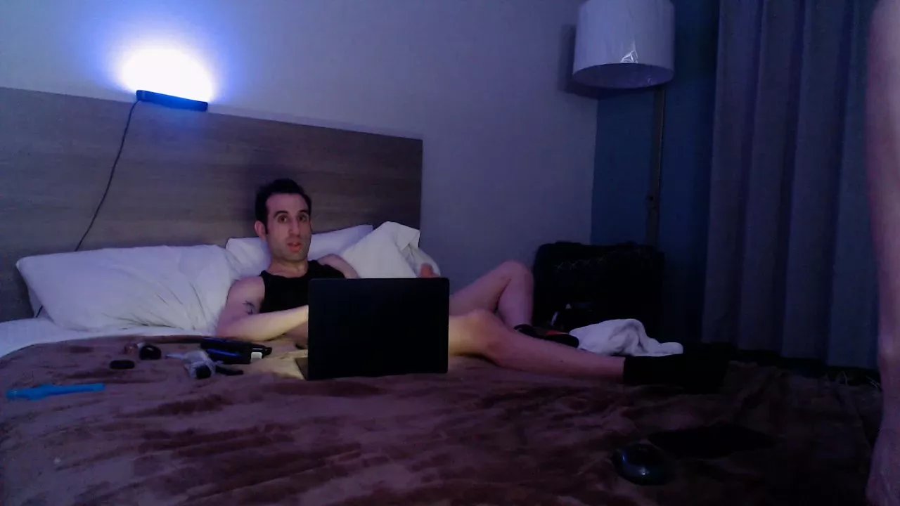 Offline Daisymay2389 on Cam4