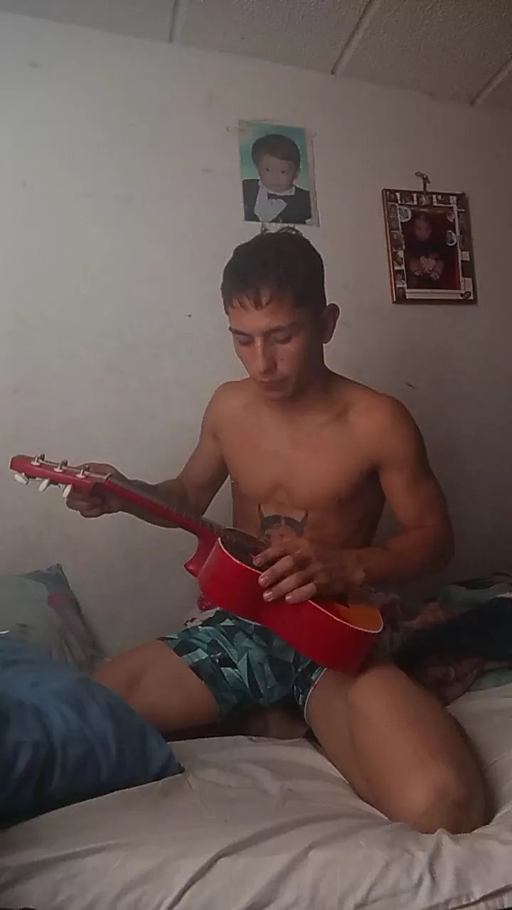 Offline daven_hopperr on Cam4