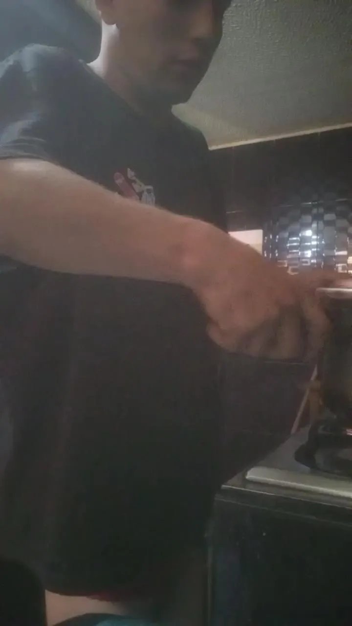 Offline daven_hopperr on Cam4