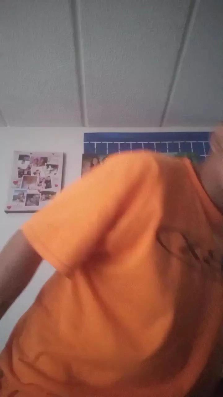 Offline daven_hopperr on Cam4