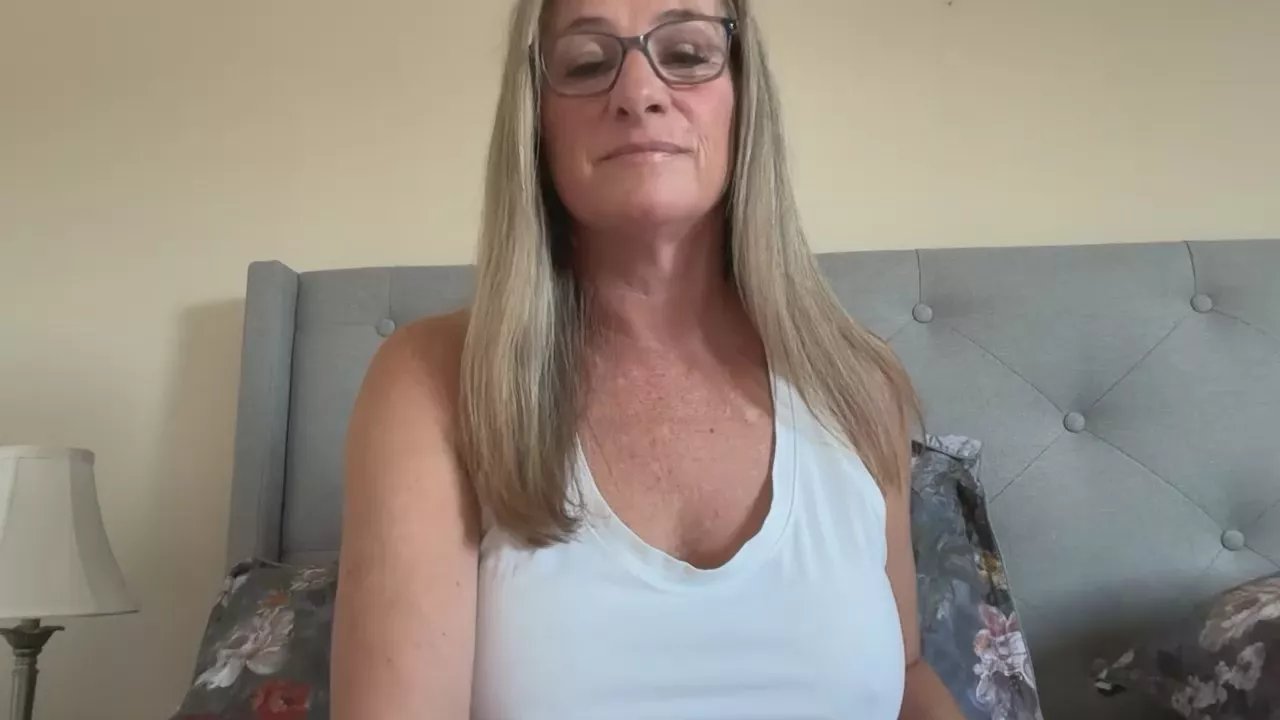 DDD_frenchlove on Cam4 