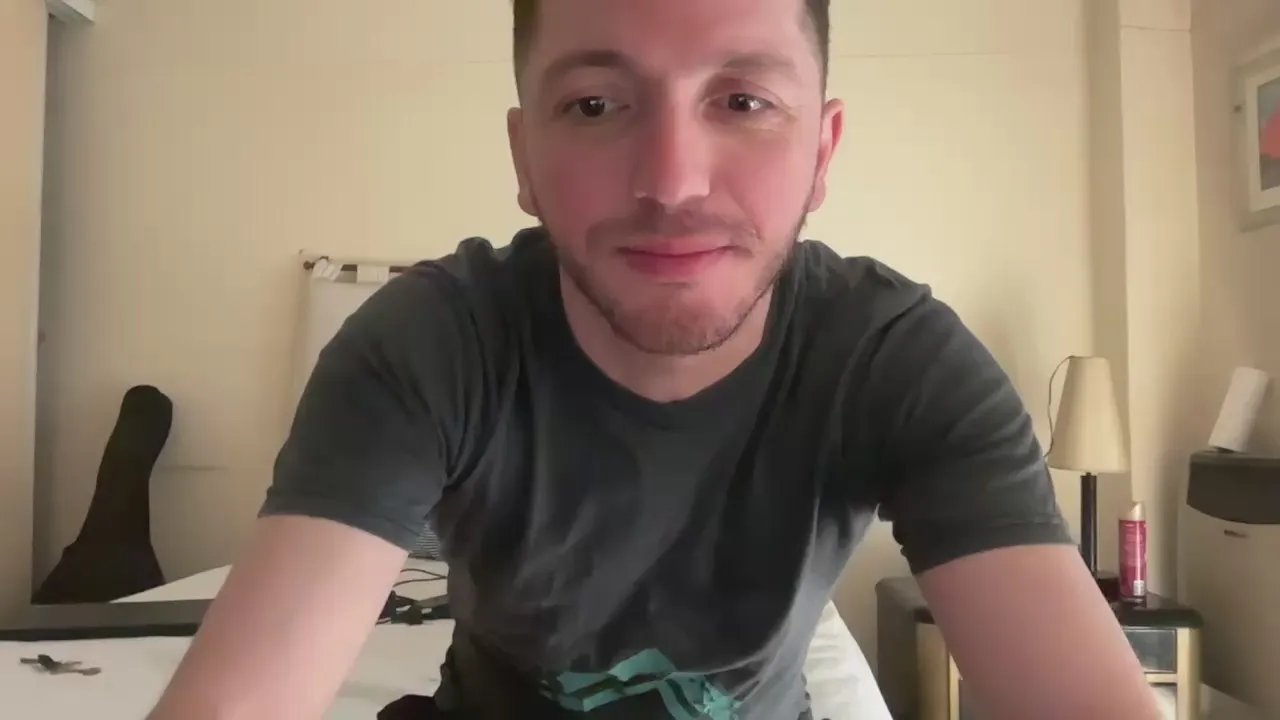 Offline divad88 on Cam4