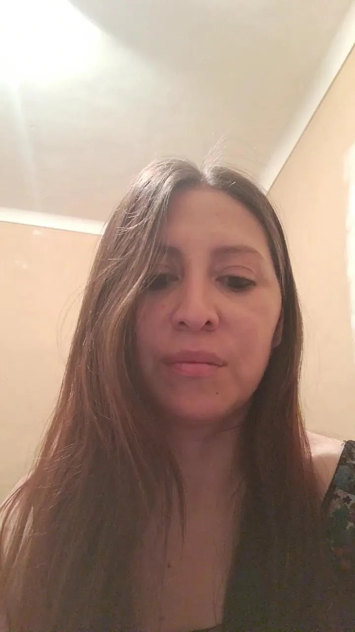 Offline Divahot1 on Cam4