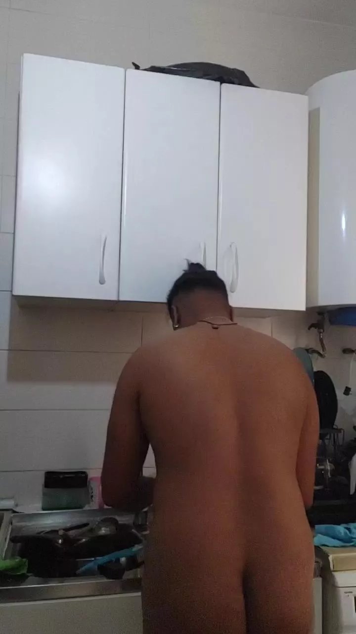 Offline Domineiton33 on Cam4