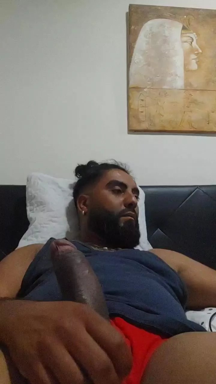 Offline Domineiton33 on Cam4