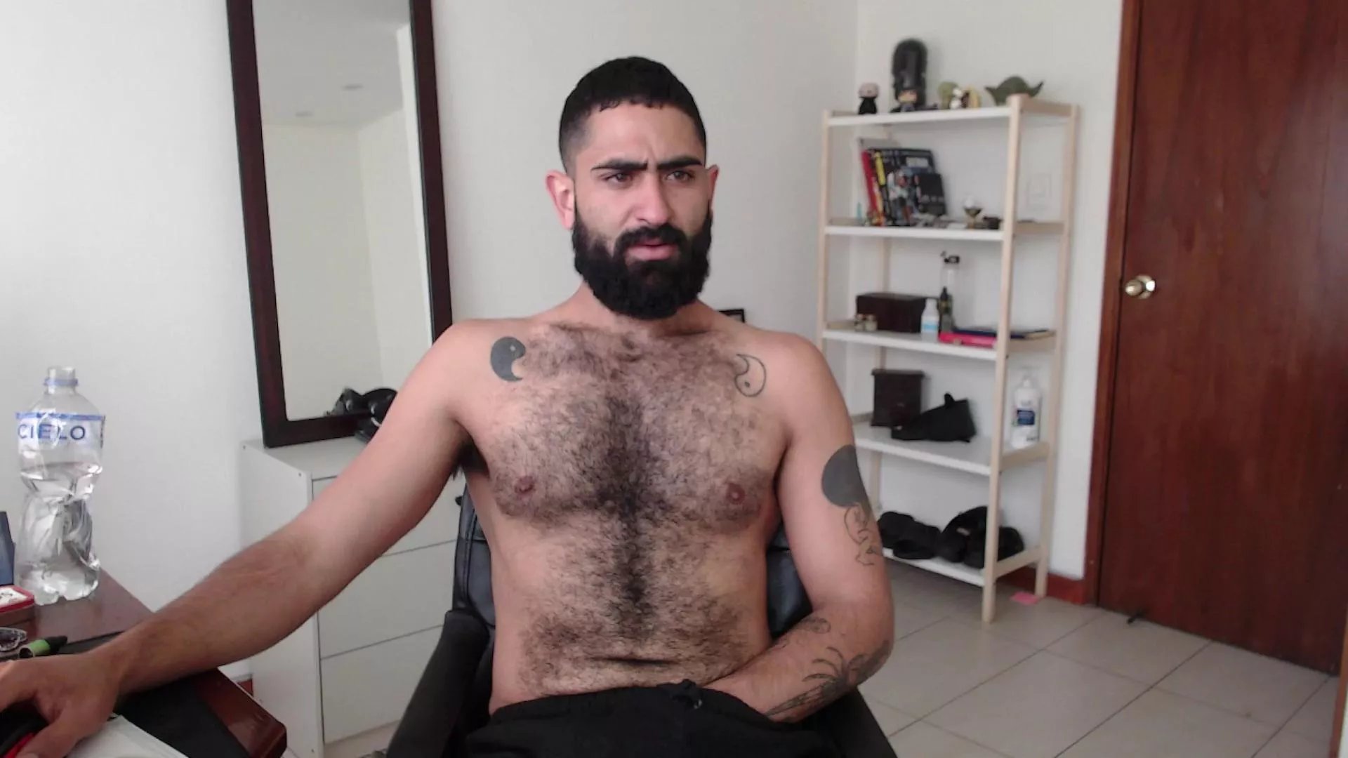 Offline Drogama on Cam4