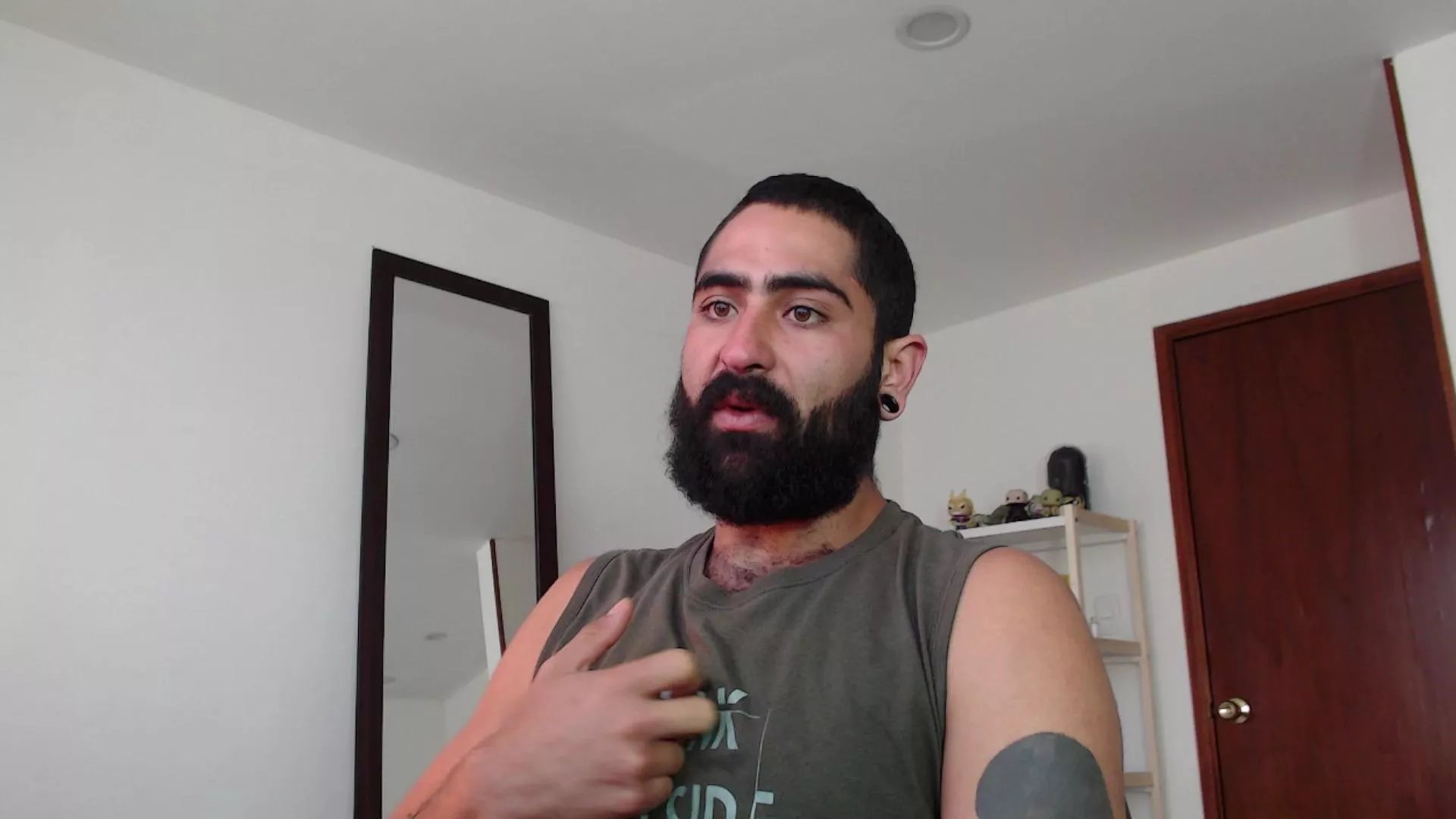 Offline Drogama on Cam4