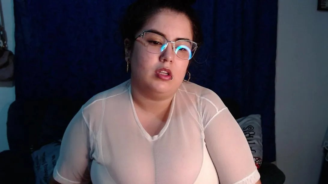 Offline dulce_lau27 on Cam4