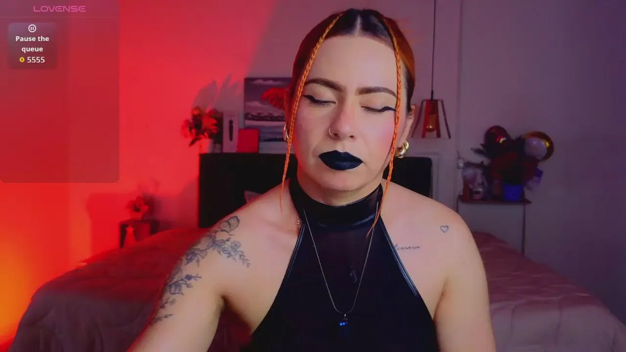 Freechat Dulcecharlottee on Cam4