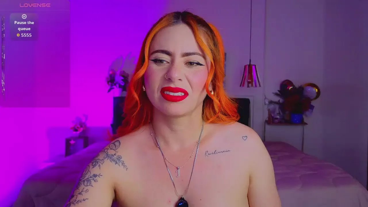 Freechat Dulcecharlottee on Cam4