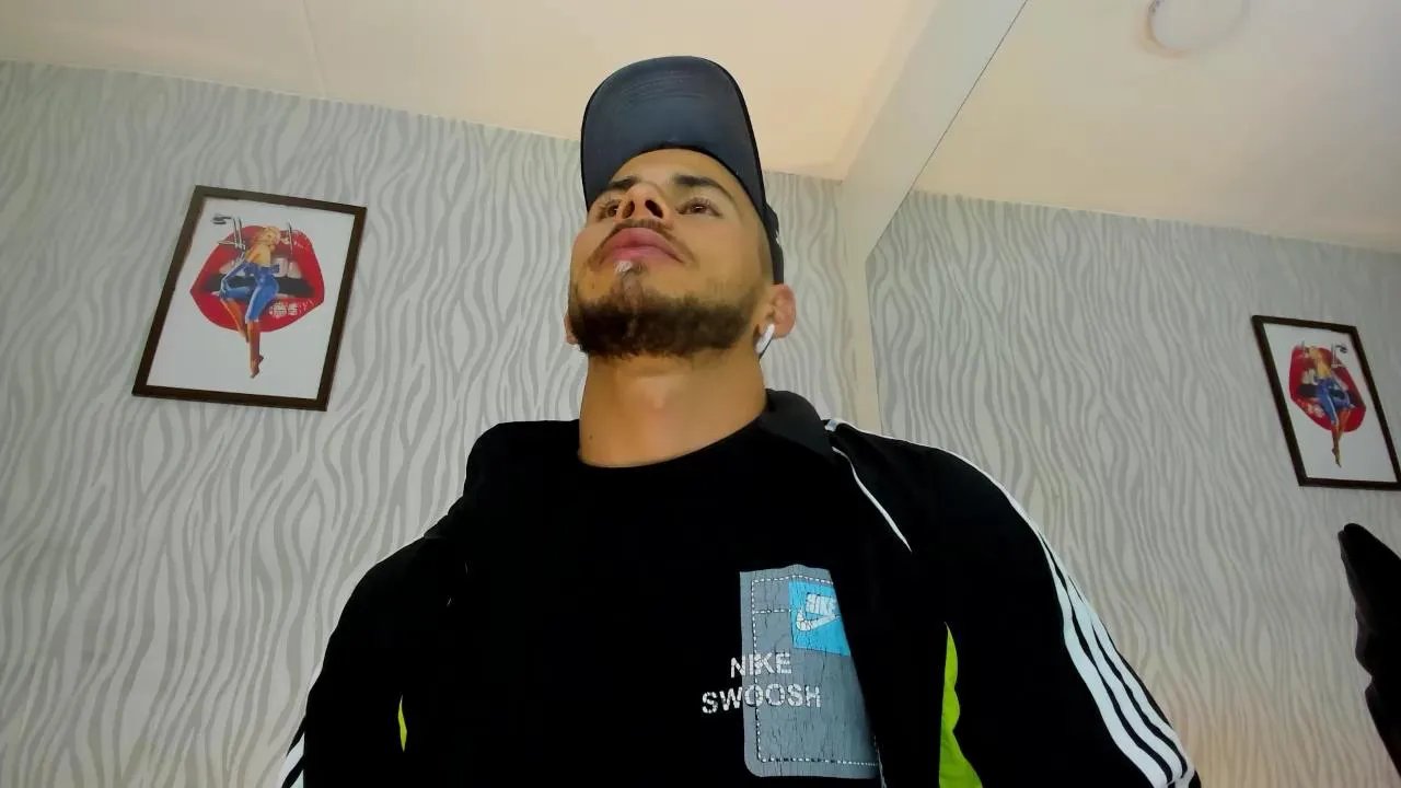 Offline dylan_jacobx on Cam4