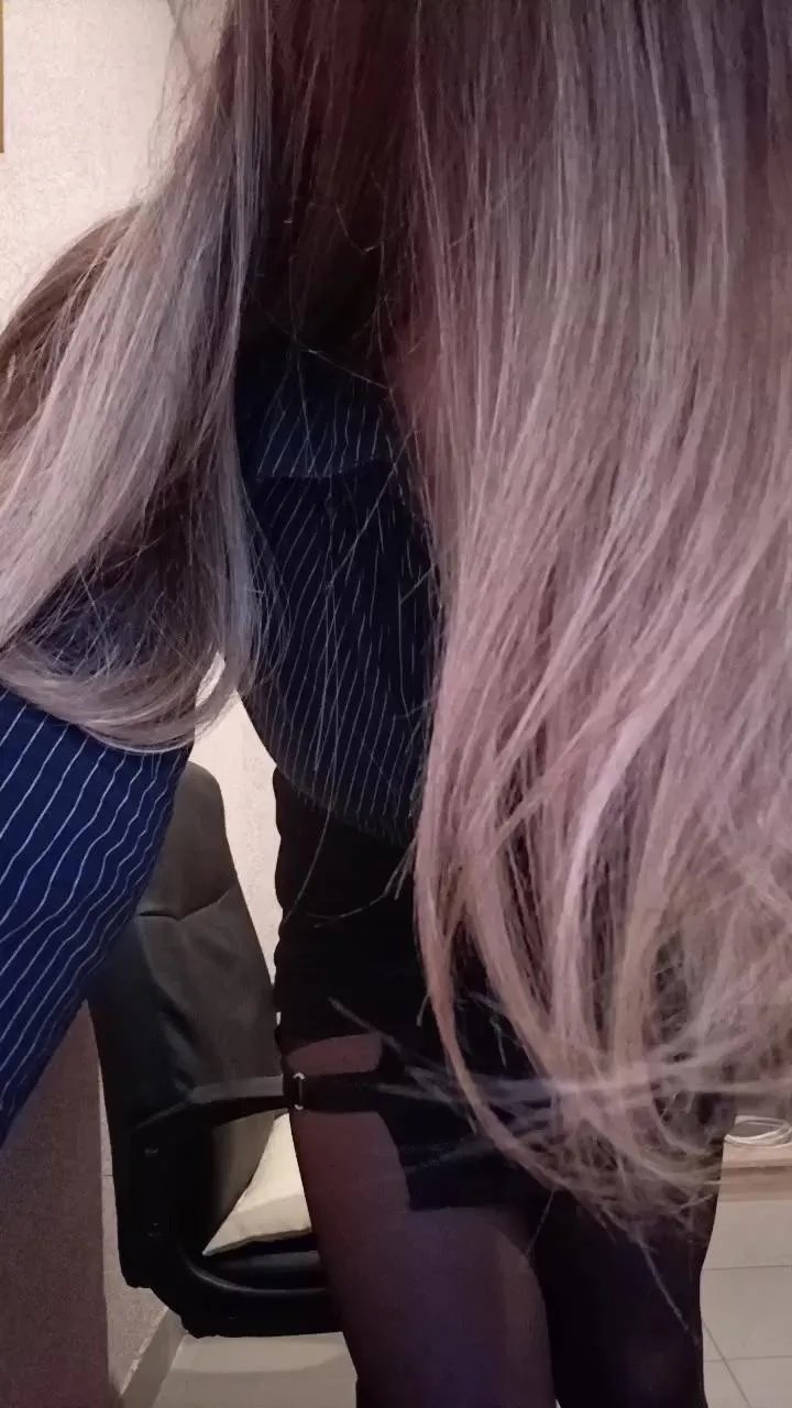 Offline dzinblondi on Cam4