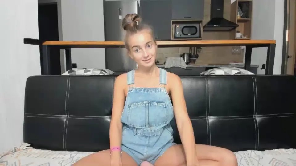 Offline ElizSweet on Cam4