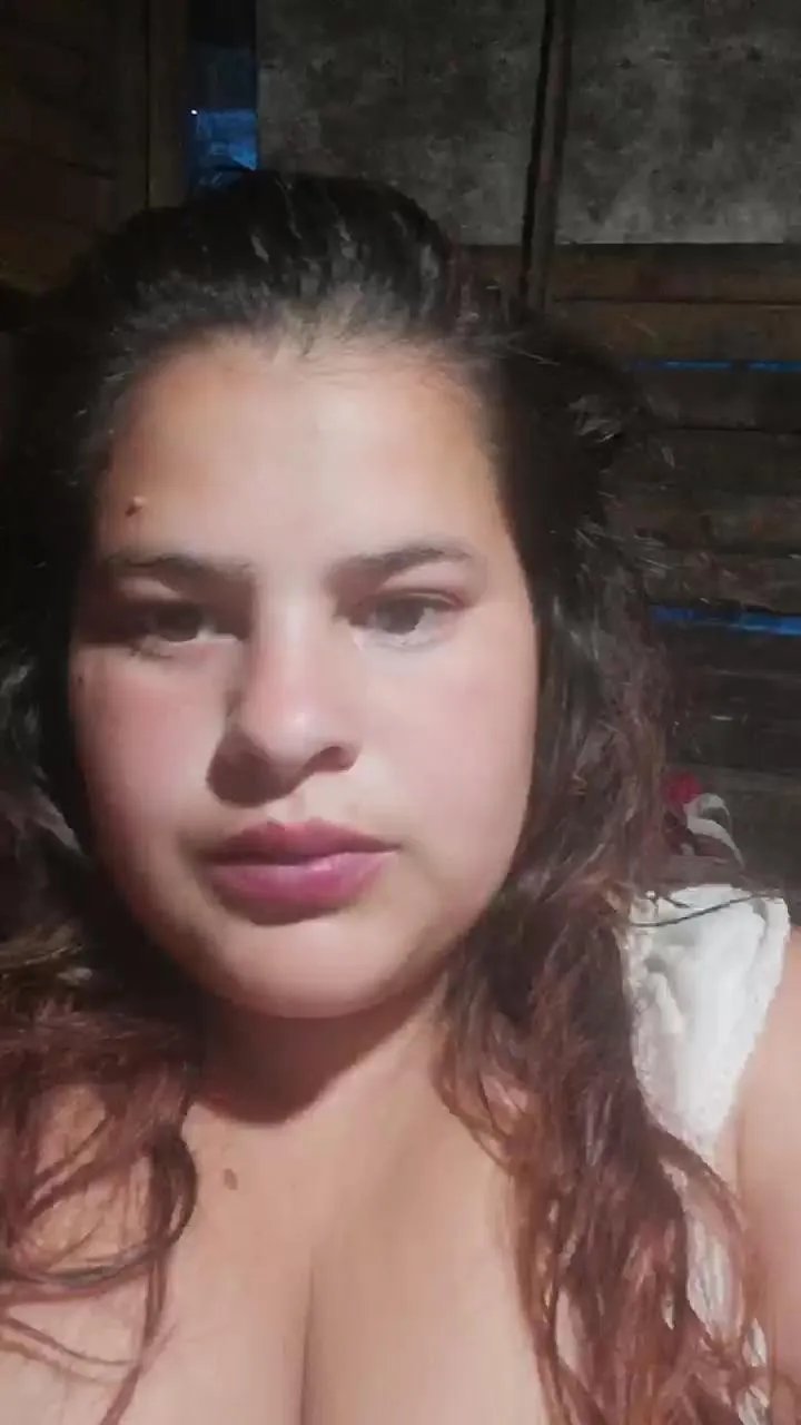 Offline Elysexcereza on Cam4