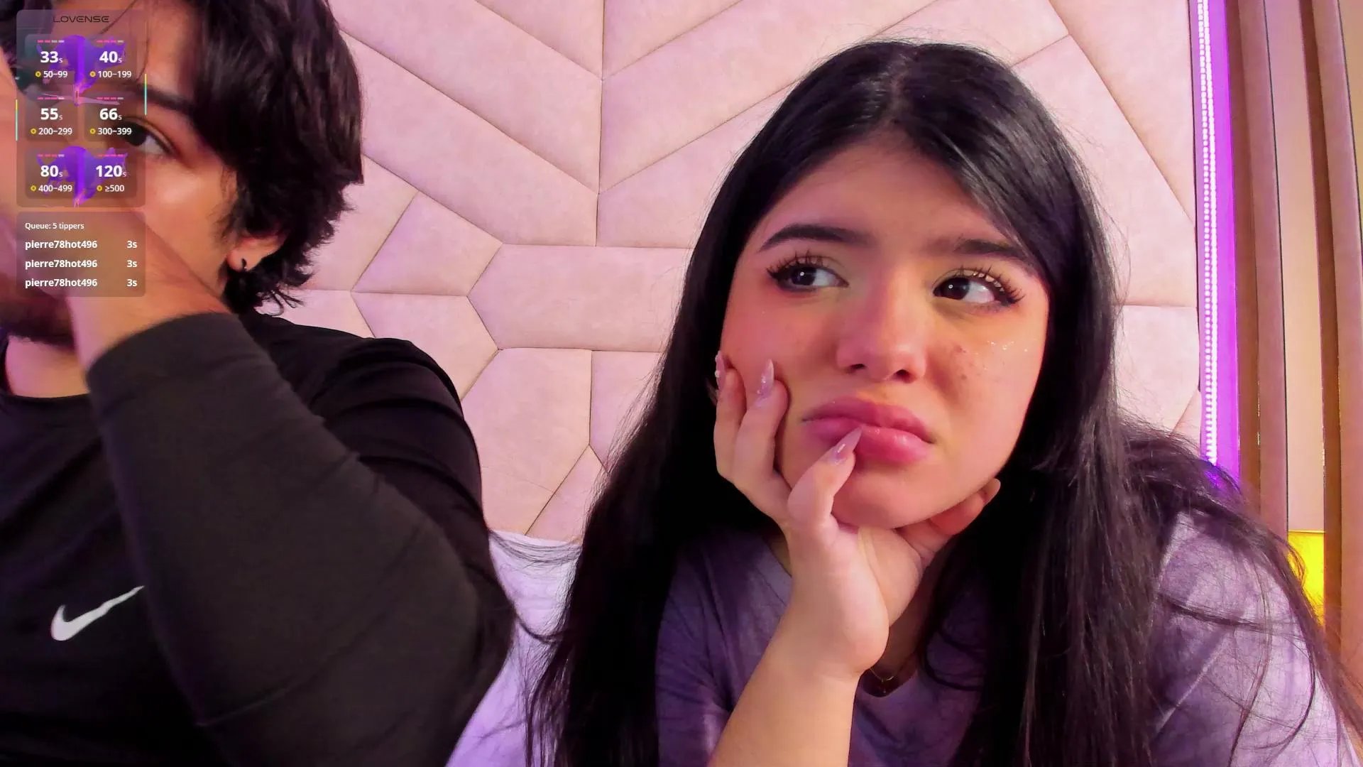 Freechat EmilyANDrew on Cam4