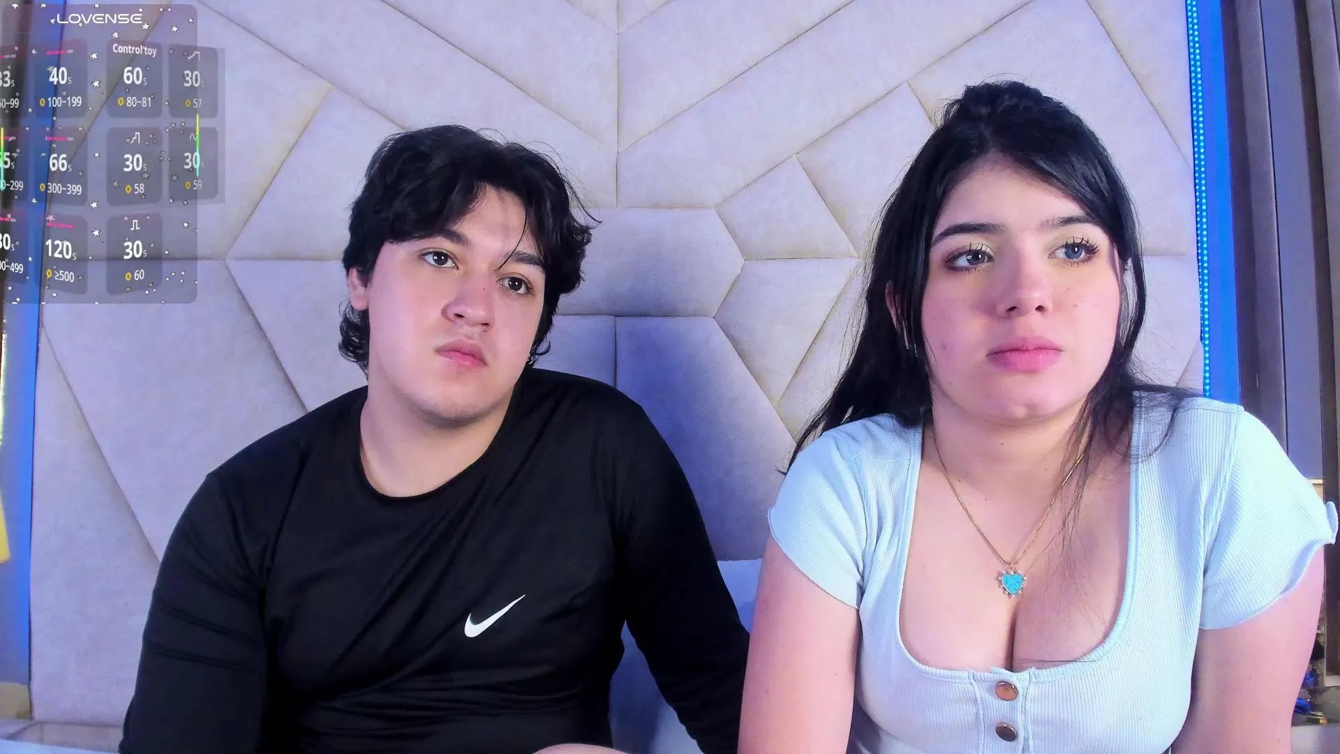 Freechat EmilyANDrew on Cam4