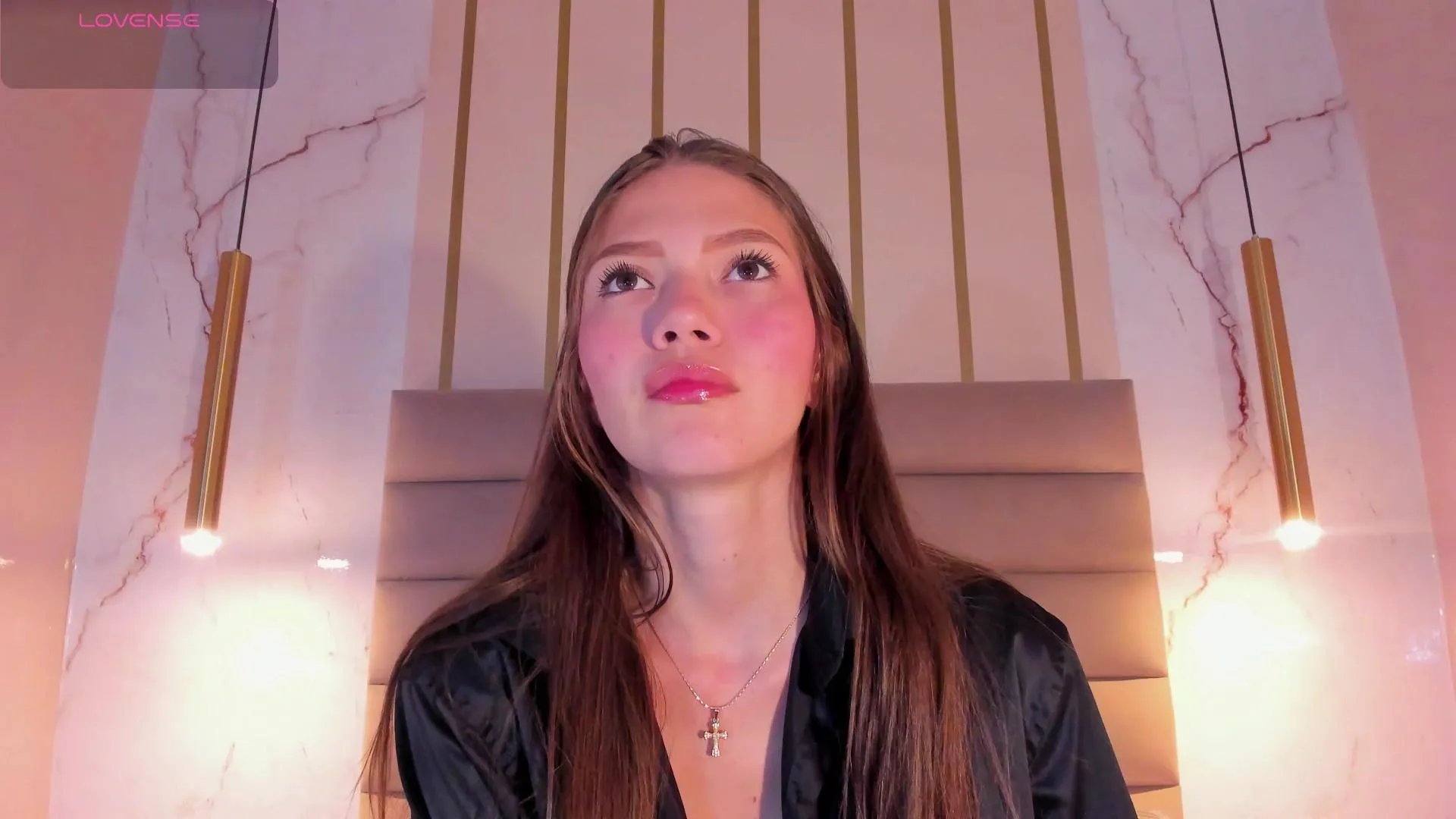 Offline Emma_Jhons on Cam4